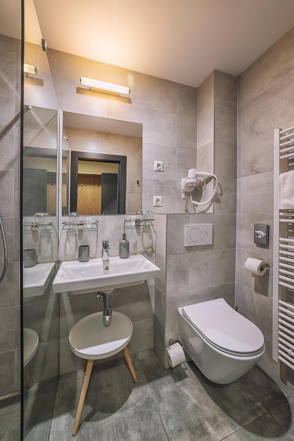 Timeout City Hotel Liptovský Mikuláš エクステリア 写真