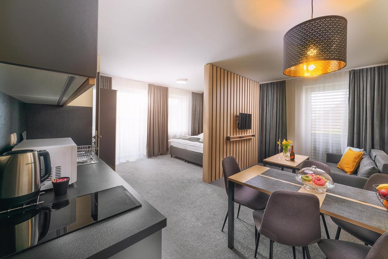 Timeout City Hotel Liptovský Mikuláš エクステリア 写真