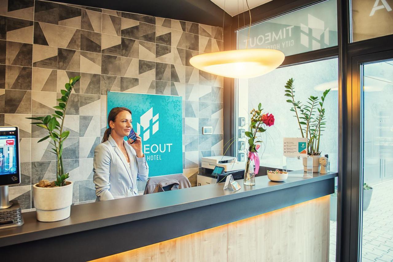 Timeout City Hotel Liptovský Mikuláš エクステリア 写真